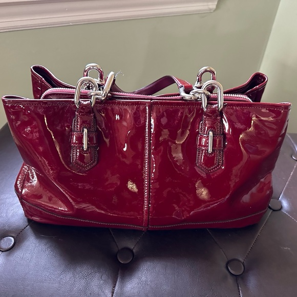 Coach Patent Leather purse - Picture 2 of 11